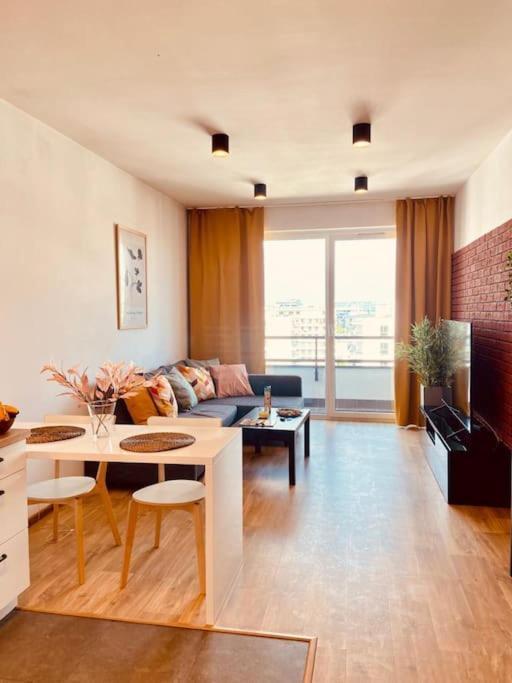 Spacious,Stylish And Comfortable 2 Room Apartment With Million Dollar View Warschau Exterior foto